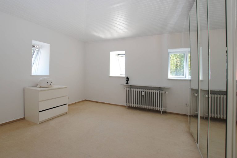 Immobilienangebot - Hamburg / Ohlsdorf - Alle - Außergewöhnliche Maisonette-Wohnung in Bestlage 
inkl. Stellplatz und privatem Zugang zum Alstertal