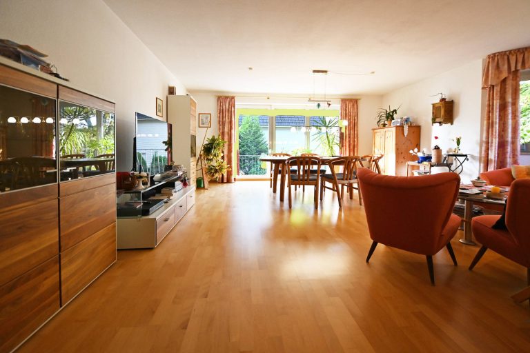 Immobilienangebot - Pinneberg - Alle - Sonnige ETW mit Süd-Balkon und PKW-Stellplatz im ruhigen Quellental I Zuverlässig vermietet