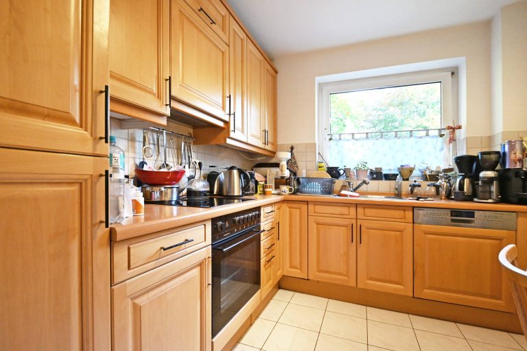 Immobilienangebot - Pinneberg - Alle - Sonnige ETW mit Süd-Balkon und PKW-Stellplatz im ruhigen Quellental I Zuverlässig vermietet