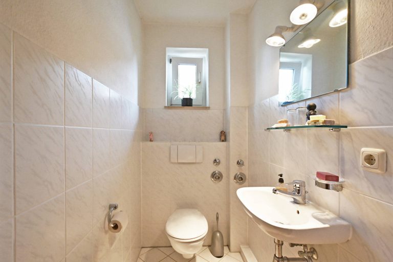 Immobilienangebot - Pinneberg - Alle - Sonnige ETW mit Süd-Balkon und PKW-Stellplatz im ruhigen Quellental I Zuverlässig vermietet