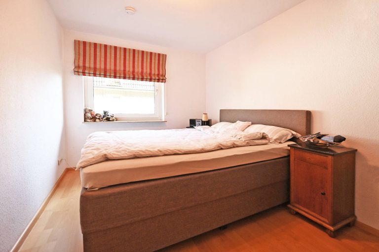 Immobilienangebot - Pinneberg - Alle - Sonnige ETW mit Süd-Balkon und PKW-Stellplatz im ruhigen Quellental I Zuverlässig vermietet