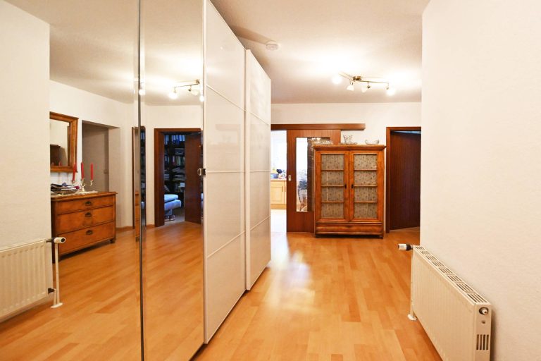 Immobilienangebot - Pinneberg - Alle - Sonnige ETW mit Süd-Balkon und PKW-Stellplatz im ruhigen Quellental I Zuverlässig vermietet