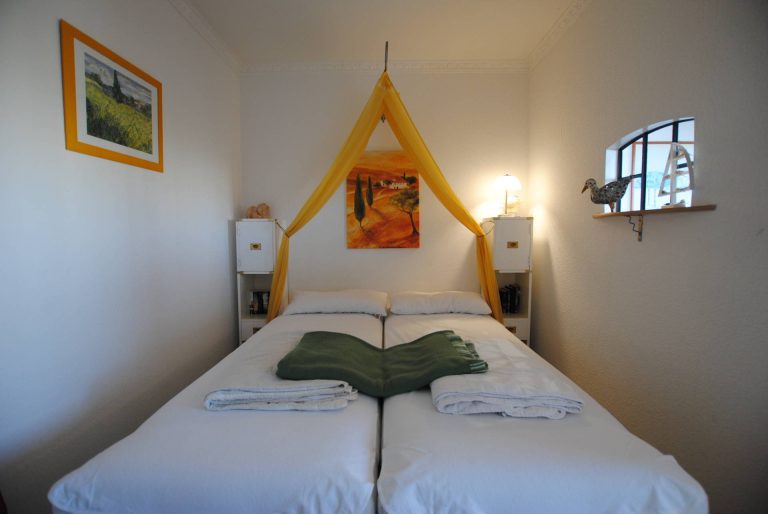 Immobilienangebot - Fehmarn - Alle - Traumhafte Ferienwohnung mit Stellplatz direkt am beliebten Südstrand auf Fehmarn.