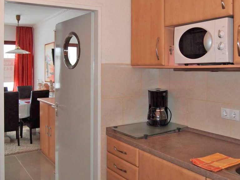 Immobilienangebot - Fehmarn - Alle - Traumhafte Ferienwohnung mit Stellplatz direkt am beliebten Südstrand auf Fehmarn.