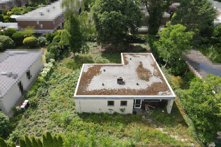 Immobilienangebot - Hamburg / Sasel - Alle - GEBOTSVERFAHREN: Sasel - Erhaltenswerter Bungalow mit vielseitigen Erweiterungsoptionen