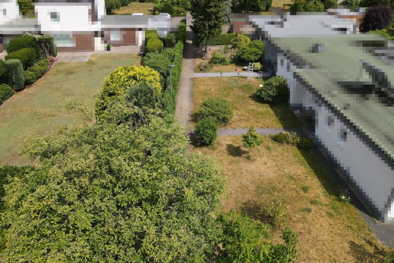 Immobilienangebot - Hamburg / Sasel - Alle - GEBOTSVERFAHREN: Sasel - Erhaltenswerter Bungalow mit vielseitigen Erweiterungsoptionen
