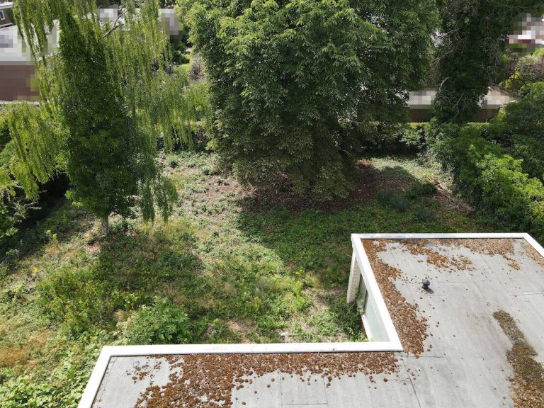 Immobilienangebot - Hamburg / Sasel - Alle - Gebotsverfahren: Sasel - Idyllisches Grundstück inkl. Baugenehmigung für 300qm Wfl. EFH/DH