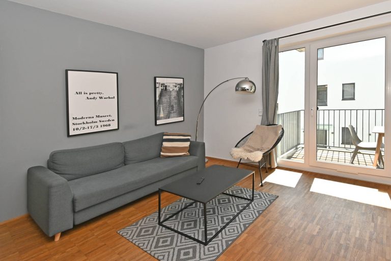 Immobilienangebot - Hamburg Stellingen - Alle - Traumhafte 2 Zimmer Wohnung mit Balkon und Tiefgarage in HH Stellingen.
Kurzzeitmiete möglich!