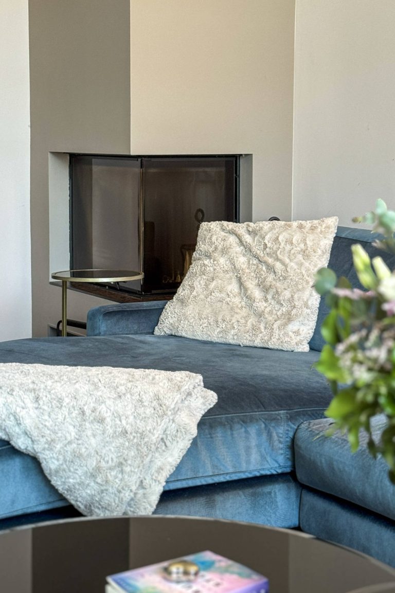 Immobilienangebot - Hamburg Winterhude - Alle - Luxuriöse Altbauwohnung mit Stil – großzügiges Wohnerlebnis in bester Lage