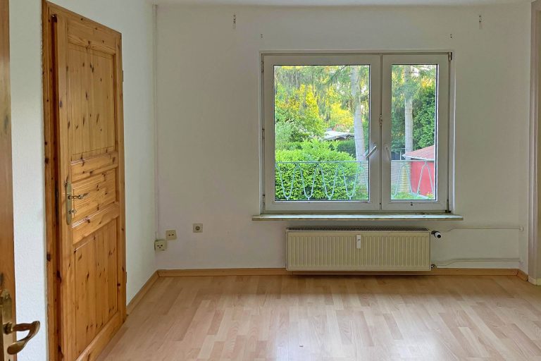 Immobilienangebot - Hamburg - Alle - Schönes, gut geschnittenes Endreihenhaus mit großzügigem ca. 500 m² Grundstück in Langenhorn