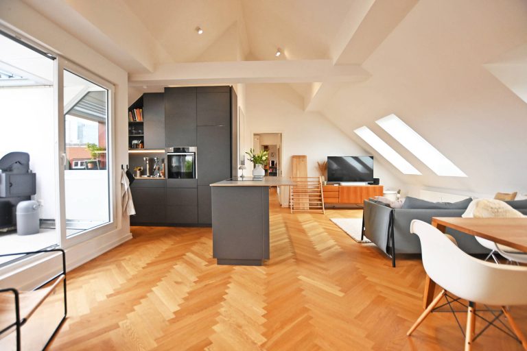 Immobilienangebot - Hamburg / Barmbek-Süd - Alle - Barmbek-Süd | moderner, hochwertiger Dachgeschoss-Ausbau mit großzügiger Loggia