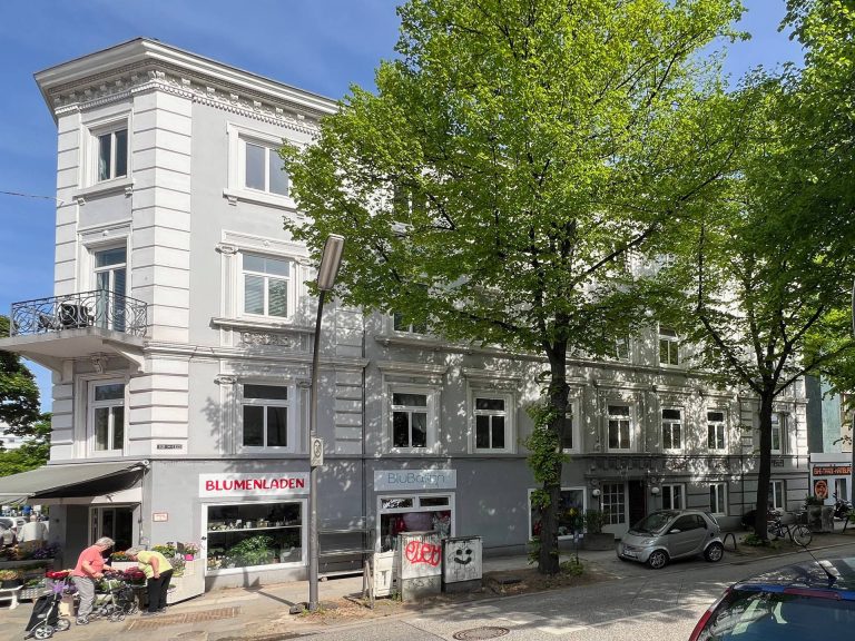 Immobilienangebot - Hamburg - Alle - Urban & lebendig: sonnige, gemütliche Endetage im klassischen Hamburger Altbau