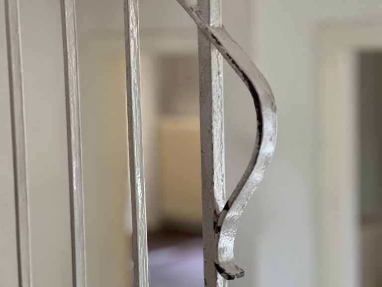 Immobilienangebot - Berlin - Alle - BIETERVERFAHREN – Originales Siedlungshaus mit besonderer Atmosphäre nahe Krumme Lanke