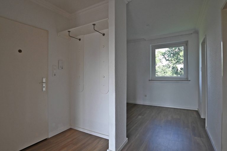 Immobilienangebot - Norderstedt - Alle - Renovierte, schicke Wohnung mit Sonnenbalkon in Top-Lage!