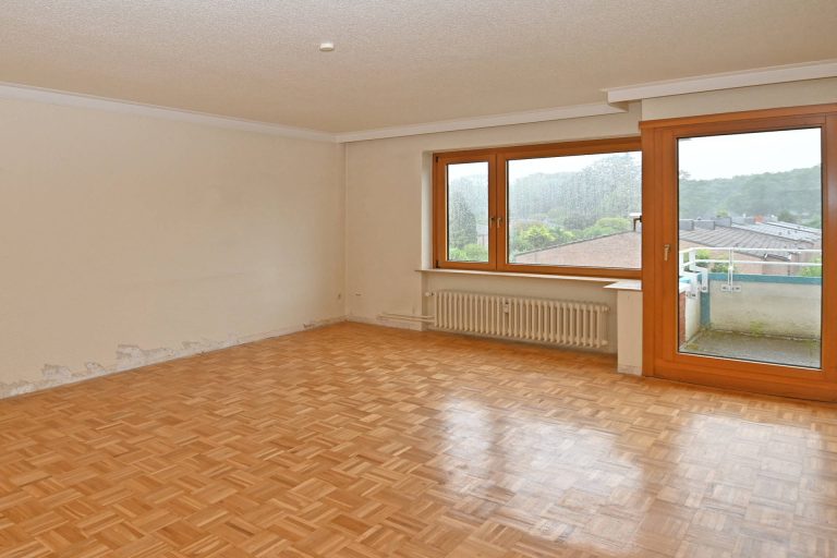 Immobilienangebot - Hamburg - Alle - Schöne 3,5 Zimmerwohnung mit Balkon im idyllischen Alstertal in HH-Sasel!