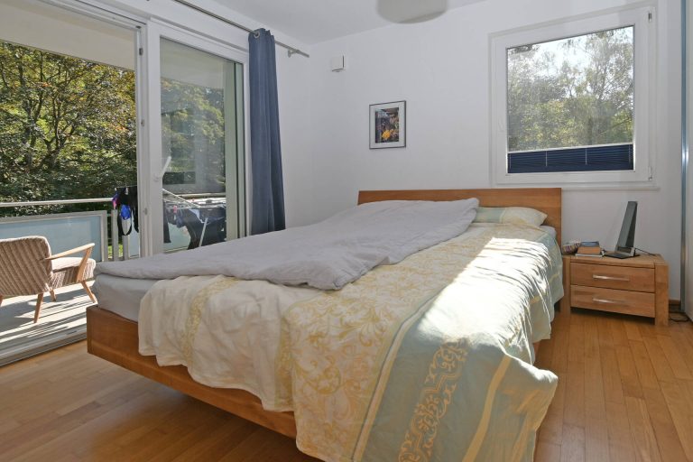 Immobilienangebot - Hamburg - Alle - Moderne 3 Zimmer Wohnung am Eppendorfer Moor mit 2 Balkonen, 2 Bädern und Garagenstellplatz!