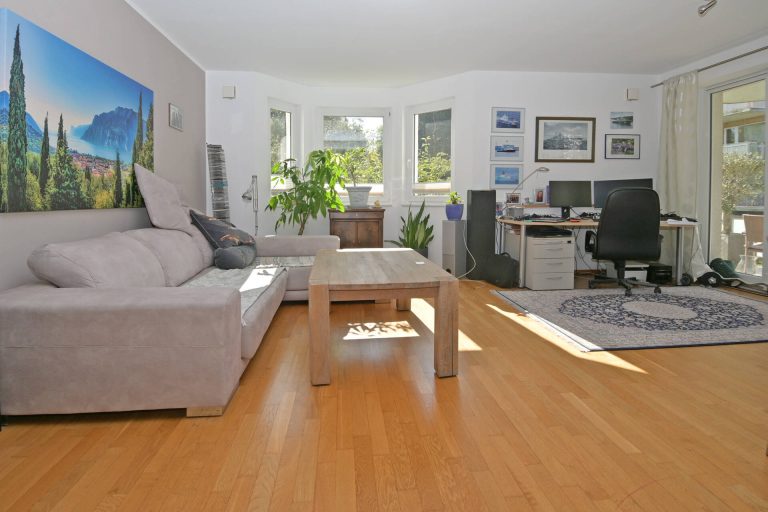 Immobilienangebot - Hamburg - Alle - Moderne 3 Zimmer Wohnung am Eppendorfer Moor mit 2 Balkonen, 2 Bädern und Garagenstellplatz!