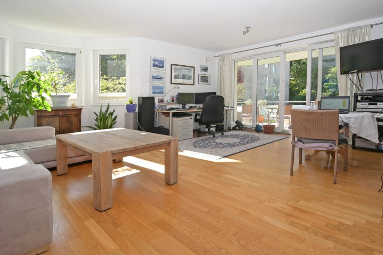 Immobilienangebot - Hamburg - Alle - Moderne 3 Zimmer Wohnung am Eppendorfer Moor mit 2 Balkonen, 2 Bädern und Garagenstellplatz!
