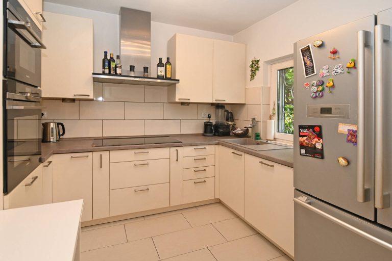 Immobilienangebot - Norderstedt / Harksheide - Alle - Einfamilienhaus in schöner Lage von Norderstedt mit großem Grundstück!