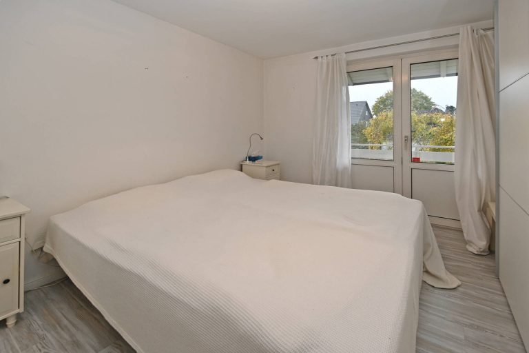 Immobilienangebot - Norderstedt / Harksheide - Alle - Einfamilienhaus in schöner Lage von Norderstedt mit großem Grundstück!