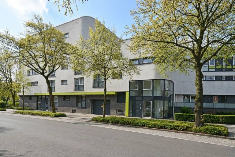 Immobilienangebot - Hamburg - Alle - Familienfreundliche und komfortable 5-Zi-Wohnung mit nachhaltigem Energiekonzept