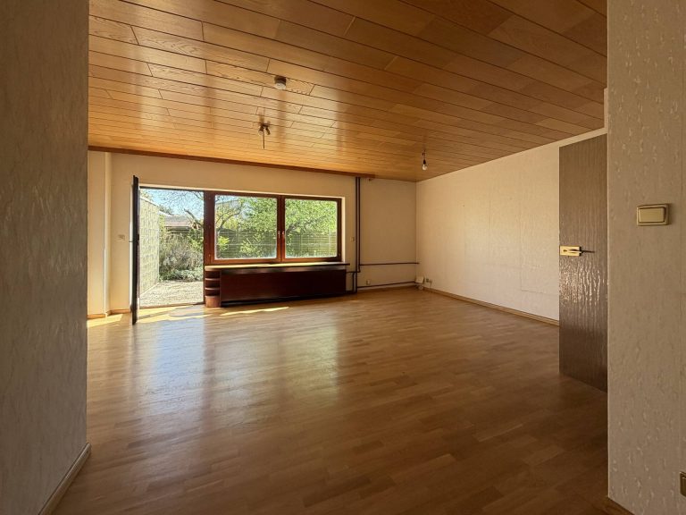 Immobilienangebot - Berlin - Alle - Einfamilienhaus in Rudow - Südausrichtung!     Ruhige Lage in zweiter Reihe und nahe zum BER