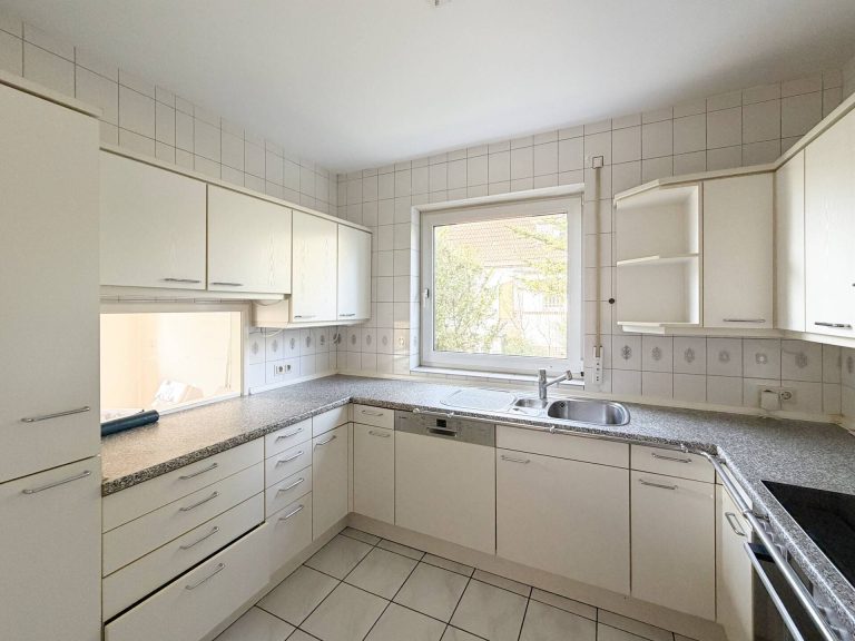 Immobilienangebot - Berlin / Rudow - Alle - Fast wie im Einfamilienhaus: sonnige Wohnung mit eigenem Garten in U-Bahnnähe