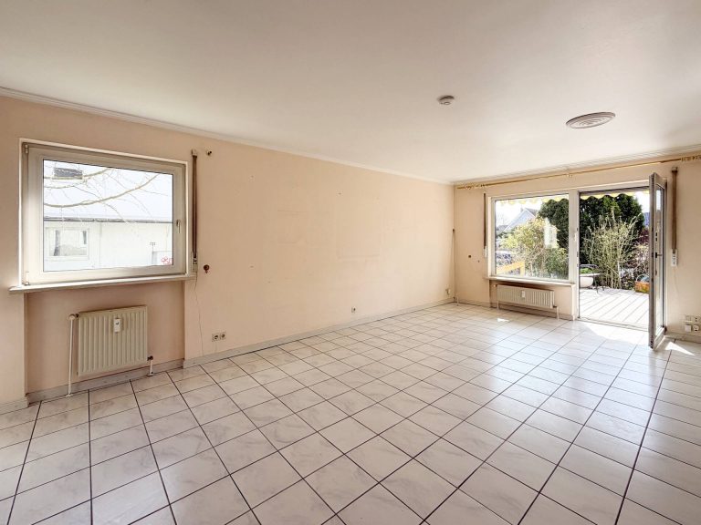 Immobilienangebot - Berlin / Rudow - Alle - Fast wie im Einfamilienhaus: sonnige Wohnung mit eigenem Garten in U-Bahnnähe