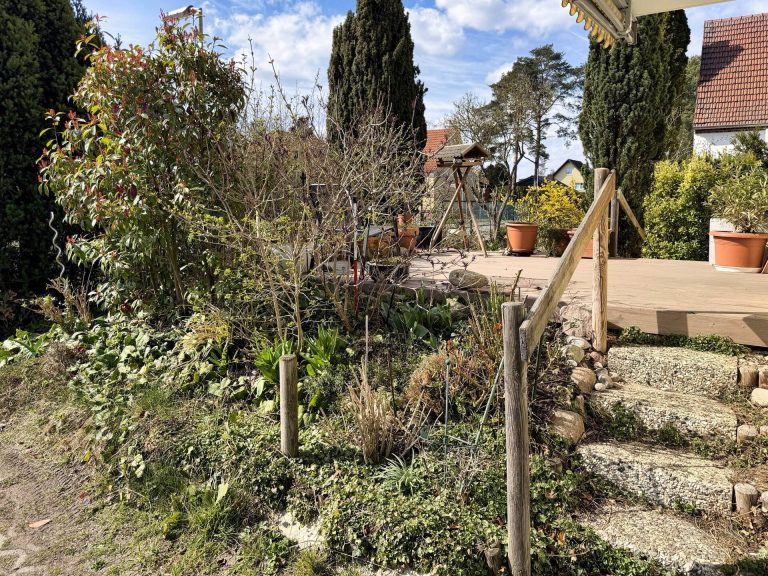 Immobilienangebot - Berlin / Rudow - Alle - Fast wie im Einfamilienhaus: sonnige Wohnung mit eigenem Garten in U-Bahnnähe