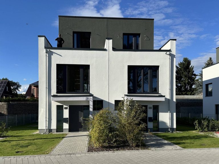 Immobilienangebot - Berlin - Alle - Doppelhaushälfte direkt am Wasser in Köpenick - Gated Community mit privatem Strand an der Dahme