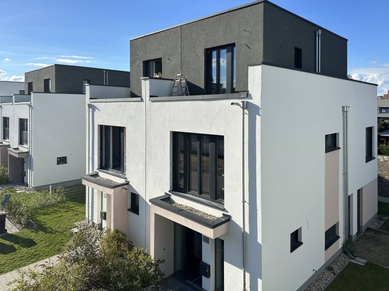Immobilienangebot - Berlin - Alle - Doppelhaushälfte direkt am Wasser in Köpenick - Gated Community mit privatem Strand an der Dahme