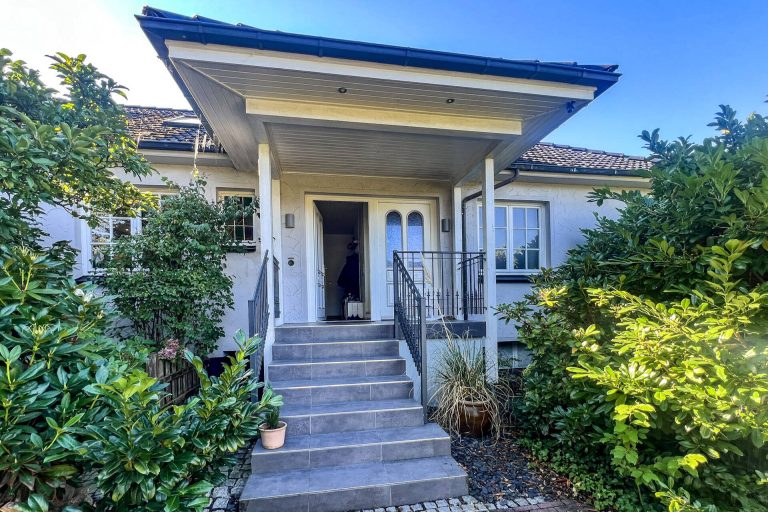 Immobilienangebot - Rellingen - Alle - Familienglück – ruhig gelegen, mit Garten und schneller Nähe zu Hamburg