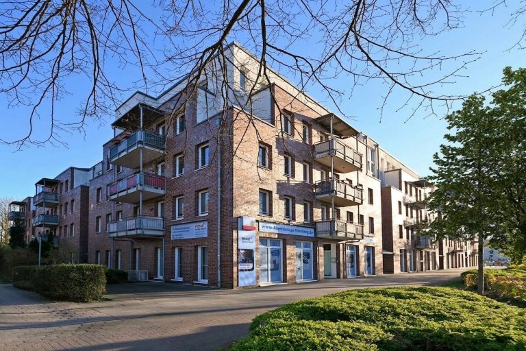 Immobilienangebot - Hamburg - Alle - Urbane 2 Zimmer Wohnung mit Balkon und Tiefgaragenstellplatz in Hamburg Wandsbek-
vermietet!
