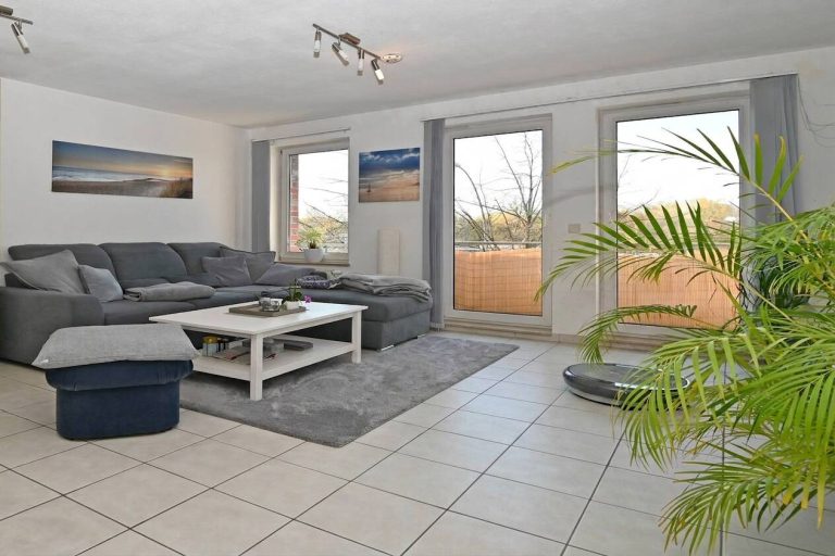 Immobilienangebot - Hamburg - Alle - Urbane 2 Zimmer Wohnung mit Balkon und Tiefgaragenstellplatz in Hamburg Wandsbek-
vermietet!