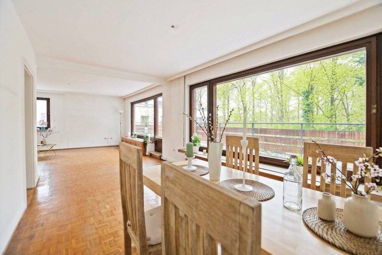 Immobilienangebot - Hamburg - Alle - Sonniges  Penthouse mitten in Blankenese mit grosser Terrasse und Blick in den Goßlers Park