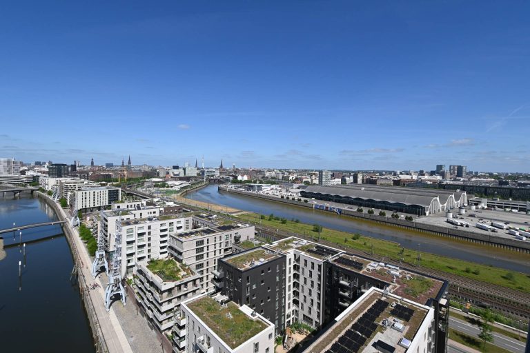 Immobilienangebot - Hamburg - Alle - Traumhafte Wohnung in exklusiver Lage mit fabelhaftem Ausblick und Ausstattung in der Hafencity!