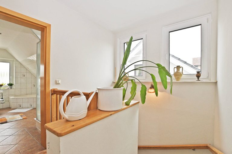 Immobilienangebot - Hamburg - Alle - Eindrucksvoller Rotklinkerbau mit hervorragender Raumaufteilung