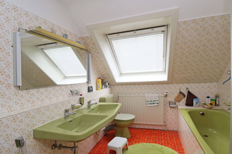 Immobilienangebot - Henstedt-Ulzburg - Alle - Henstedt-Rhen: Familienfreundliche Doppelhaushälfte mit Garage, Carport und schönem Garten