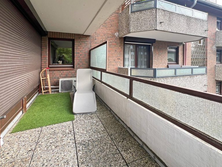 Immobilienangebot - Hamburg - Alle - Urbanes Wohnen im lebendigen, grünen Zentrum von Niendorf mit zwei Balkonen & TG-Stellplatz