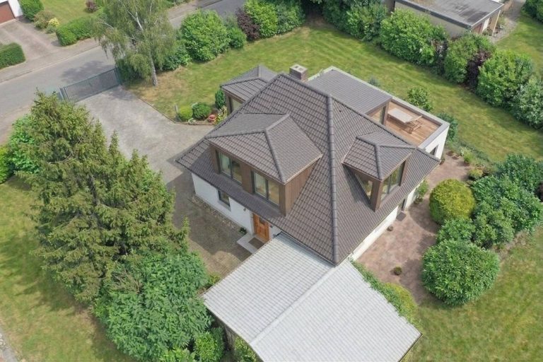 Immobilienangebot - Hamburg - Alle - Attraktives Sanierungskonzept: Einfamilienhaus in besonderer Lage Volksdorf mit großem Grundstück