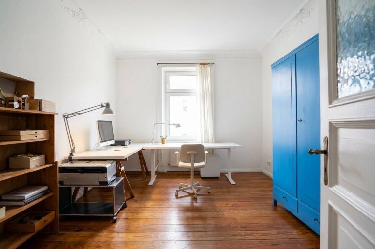 Immobilienangebot - Hamburg - Alle - Altbau-Perle mit großzügigen 146 m² und 2 Balkonen mitten im Herzen von Altona - vermietet