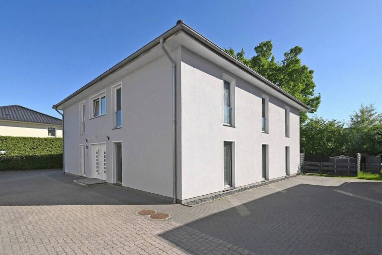 Immobilienangebot - Siek - Alle - Zeitlos - modernes Zinshaus nach aktuellen energetischen Standards in begehrter Lage von Siek.