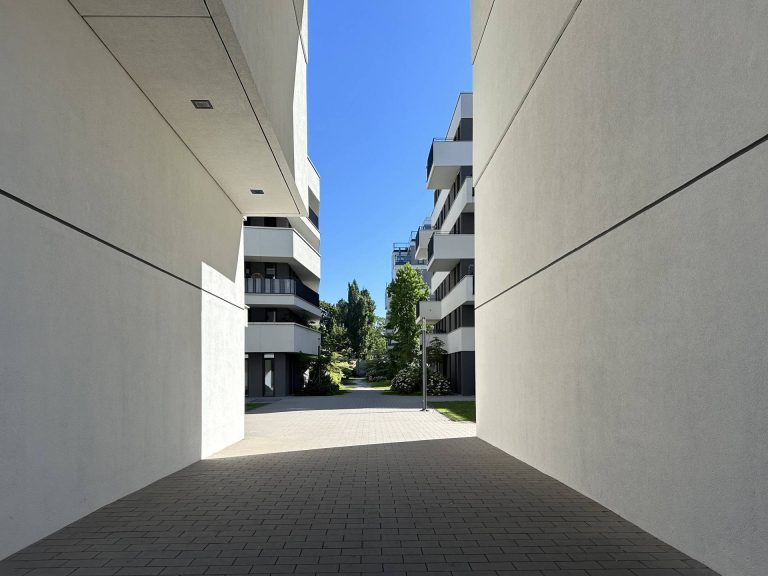 Immobilienangebot - Berlin - Alle - Gute Rendite! Vermietete Wohnung mit Grünblick in geschlossener Eigentumsanlage, nahe BND + Charité