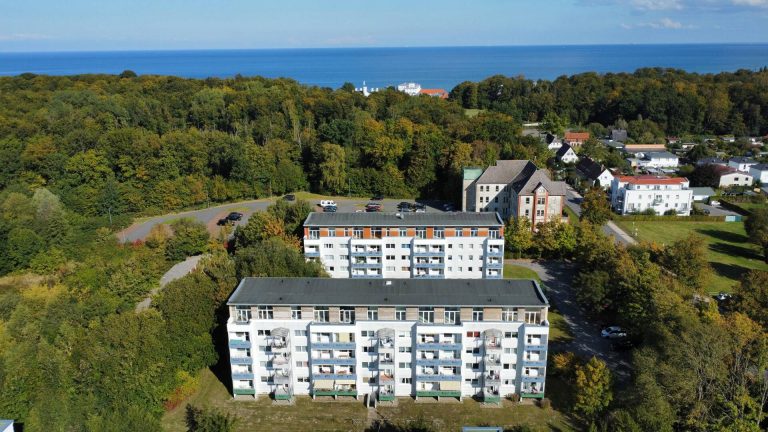 Immobilienangebot - Bad Doberan / Heiligendamm - Alle - Nicht weit zum Strand - kleine moderne Penthousewohnung in Heiligendamm