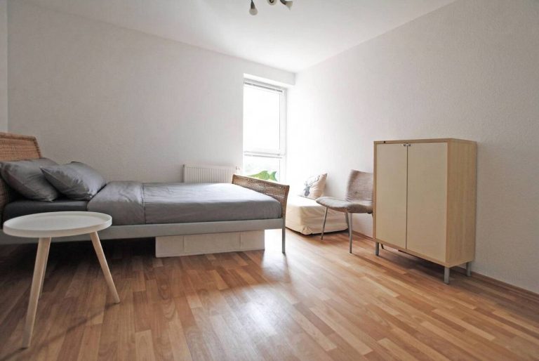 Immobilienangebot - Schenefeld - Alle - Barrierearme und gepflegte Terrassen-Wohnung mit TG-Stellplatz in Schenefeld-Dorf