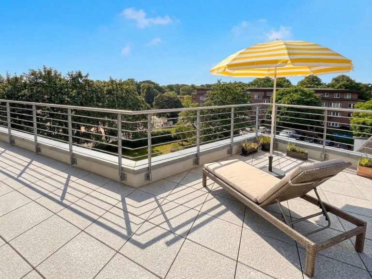Immobilienangebot - Hamburg - Alle - Helle, moderne Endetage mit beeindruckender Dachterrasse  in guter Lage von Lohbrügge