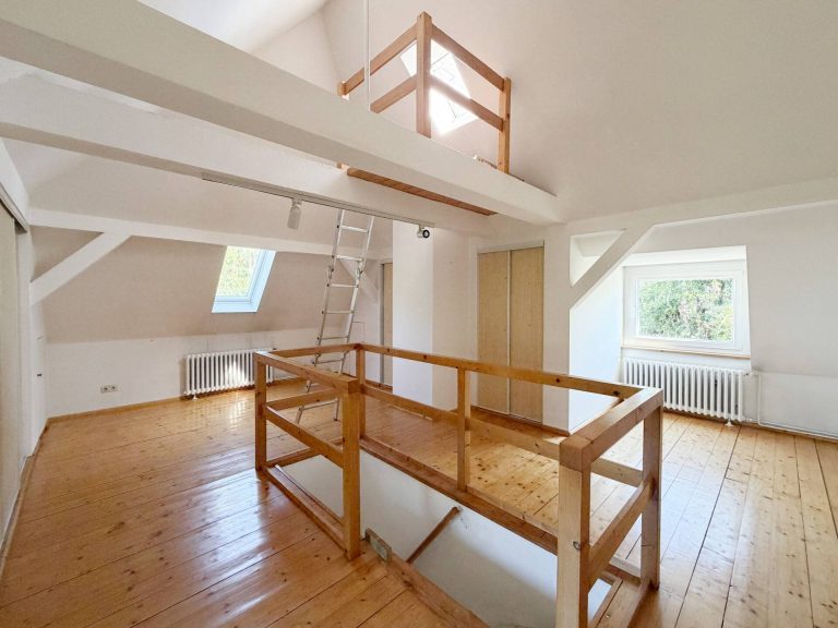 Immobilienangebot - Berlin - Alle - Familienfreundliche Doppelhaushälfte mit vielen Altbaumerkmalen nahe Mexikoplatz