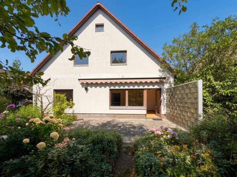 Immobilienangebot - Berlin - Alle - Ruhige Lage und doch ganz nah zum BER - Einfamilienhaus mit viel Potenzial in Rudow