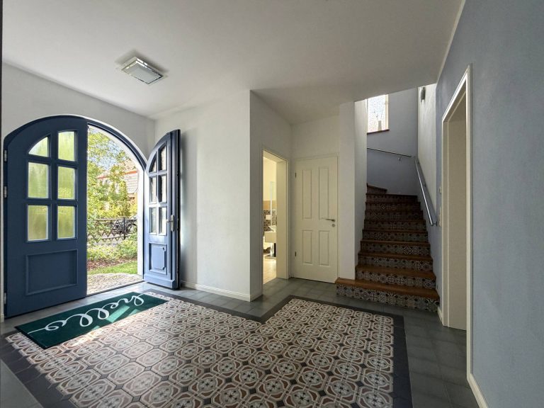 Immobilienangebot - Falkensee / Finkenkrug - Alle - Ein Zuhause für die Familie mit vielen Kindern! 
Großes Grundstück in ruhiger Lage Finkenkrug