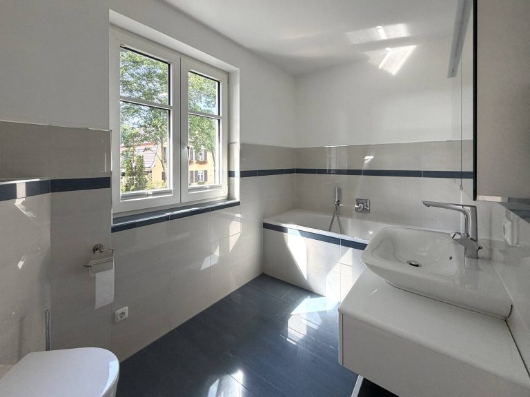 Immobilienangebot - Falkensee / Finkenkrug - Alle - Ein Zuhause für die Familie mit vielen Kindern! 
Großes Grundstück in ruhiger Lage Finkenkrug